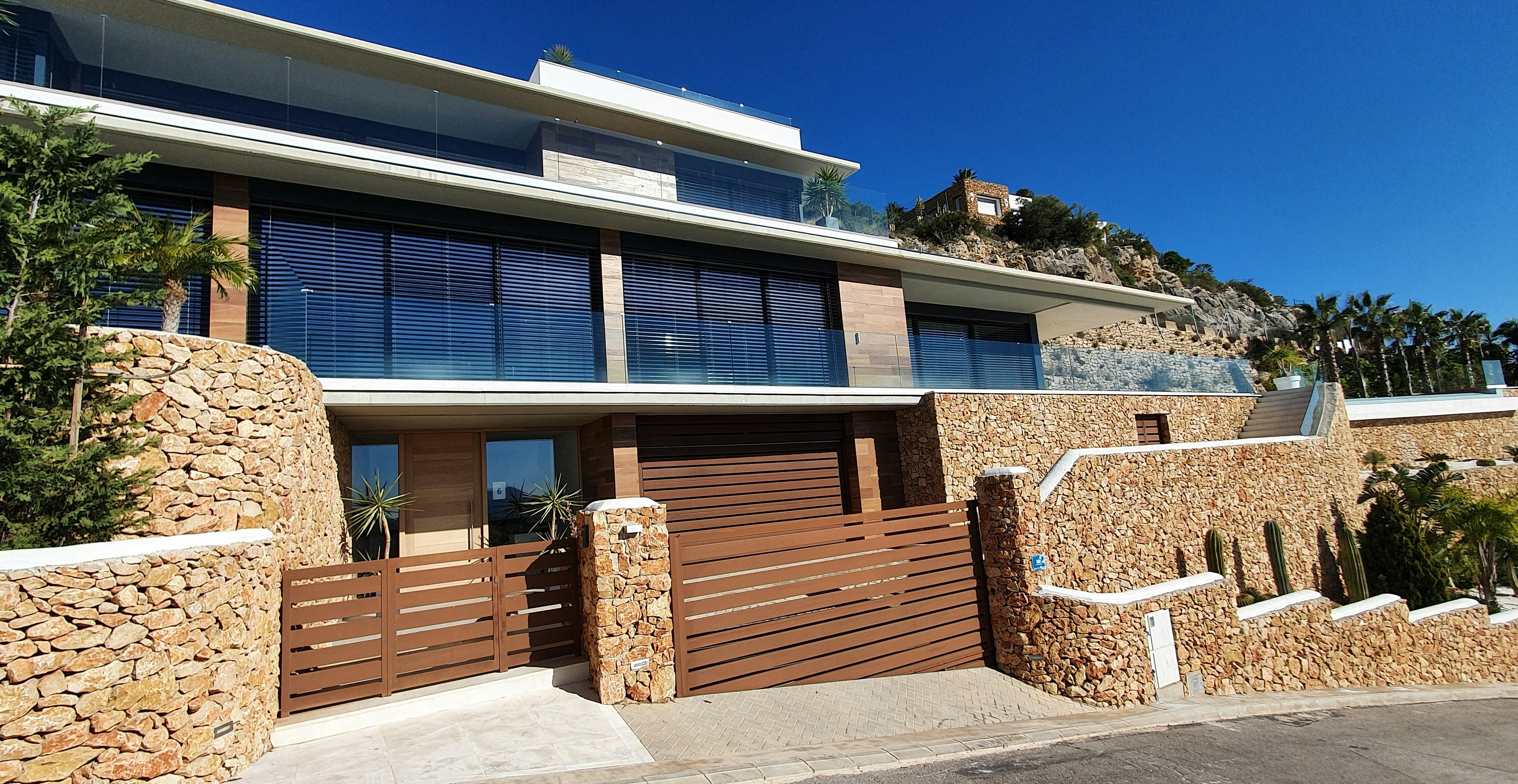 Featured property exterior